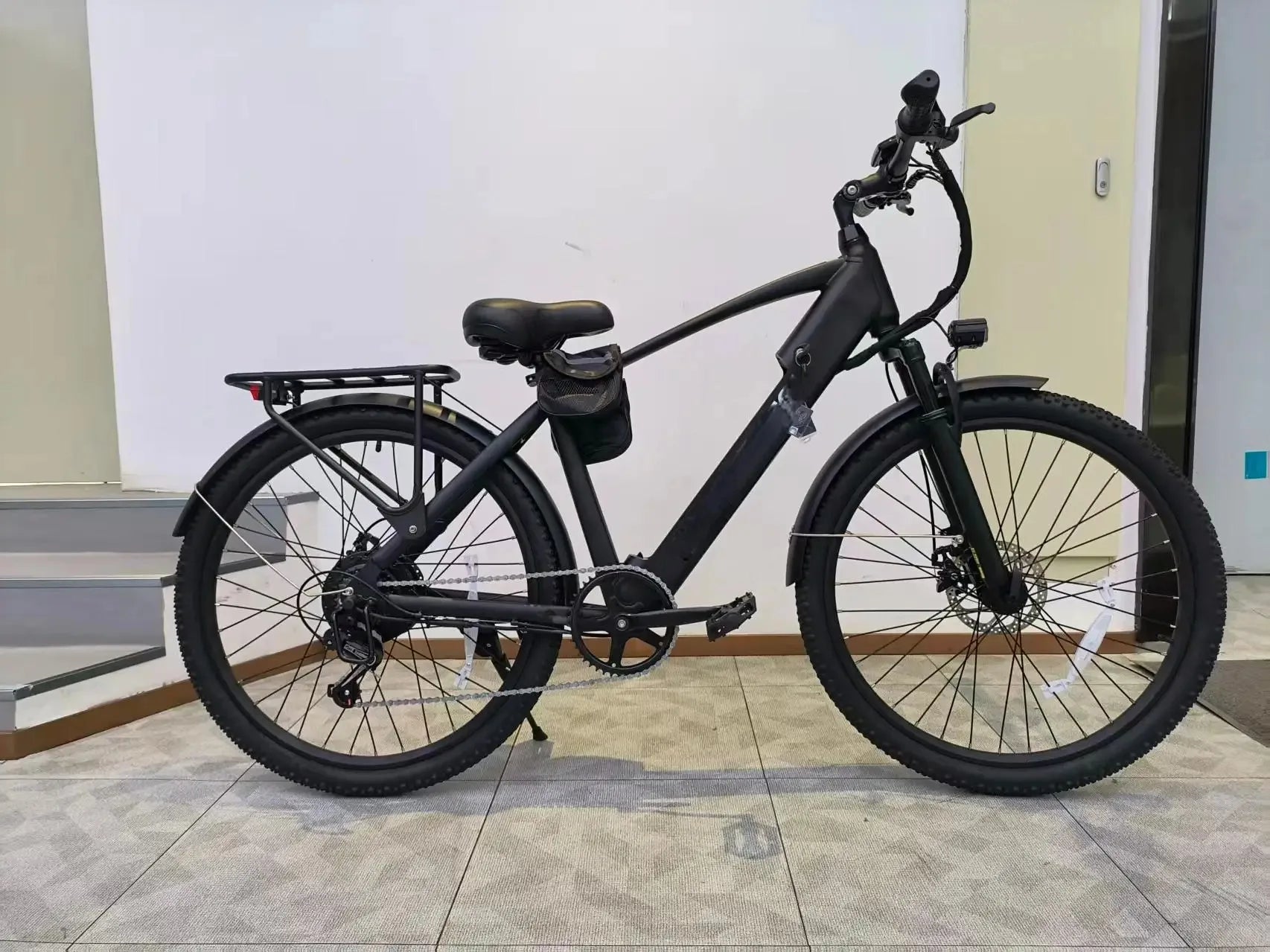 26-inch electric bicycle with built-in 750Wmotor, 48V10.4AH battery,time-saving and labor-saving E-bike for urban transportation